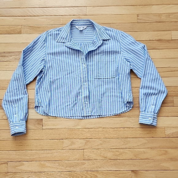 Old Navy Tops - Old Navy Light Blue and White Striped Shirt